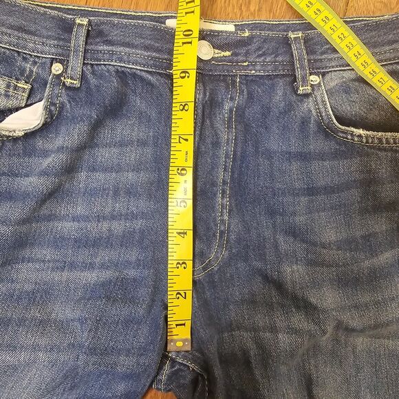 Free People We The Free Size 28 Raw Chewed Hem Distressed Button Fly Denim Jeans - Picture 14 of 15